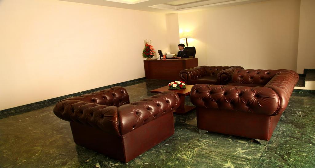 Continent Nakodar Hotel & Resorts Dış mekan fotoğraf